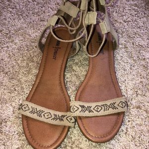 MINNETONKA women’s sandals